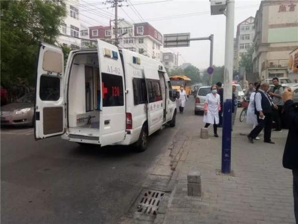 突發(fā)！青島一居民樓發(fā)生爆燃！已造1人死亡，7人受傷！3公里外有震感…